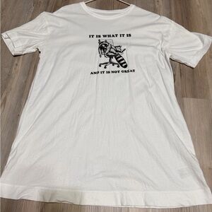 White Graphic T-Shirt Old Navy Size XS Tall- Fits like Medium